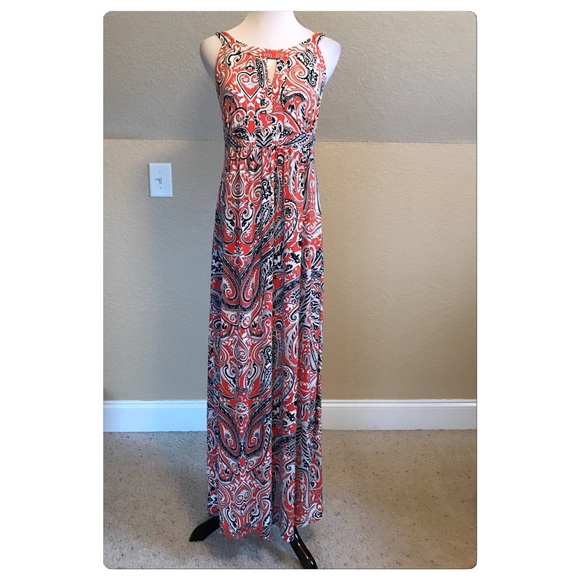 NWT, Ann Taylor, Beautifully Designed Maxi Dress! - Picture 4 of 8